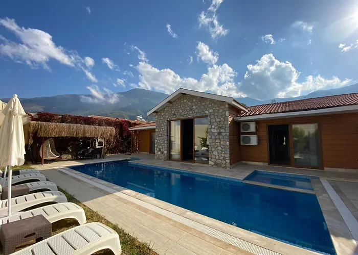 Villa Tlos Royal 3+1 Villa, Oezel Havuzlu,