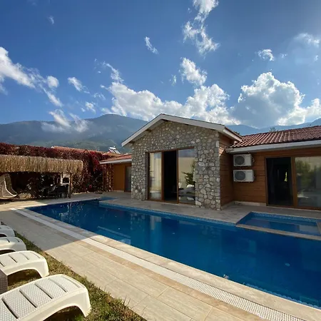 Villa Tlos Royal 3+1 Villa, Oezel Havuzlu,